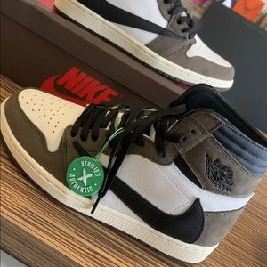 Nike Air Jordan 1 Travis Scott